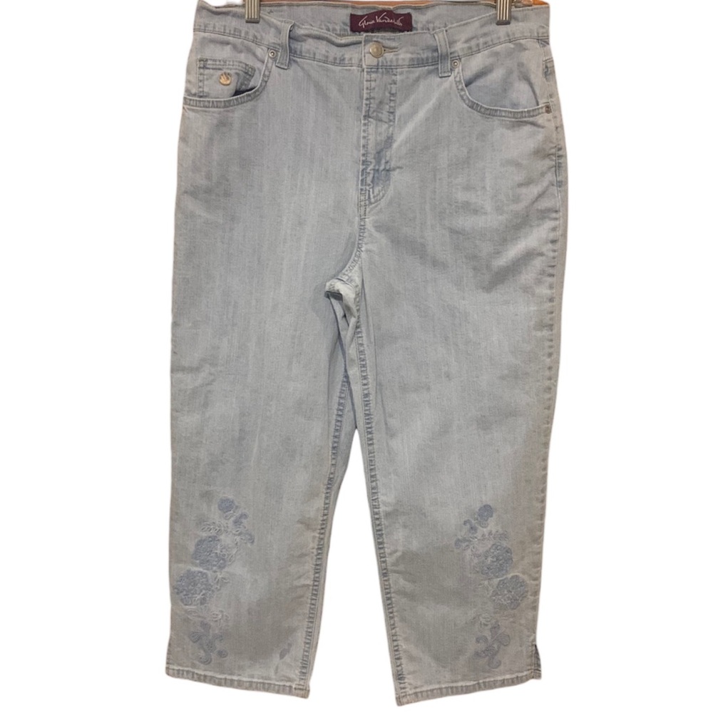 Gloria Vanderbilt Cropped Jeans with Embroidery